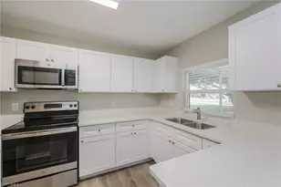 2016 SE 9th Terrace, Cape Coral, FL 33990 - Photo 6