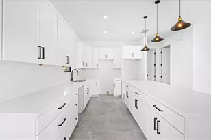 4127 NW 36th Pl, Cape Coral, FL 33993 - Photo 2