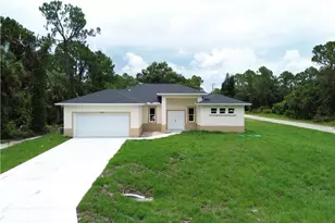 933 Anthony St E, Lehigh Acres, FL 33974 - Photo 2