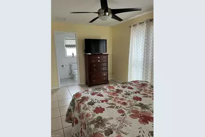 3419 SE 4th Pl, Cape Coral, FL 33904 - Photo 10