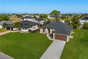 2809 SW Embers Terrace, Cape Coral, FL 33991 - Photo 4