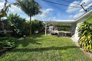 18464 Iris Rd, Fort Myers, FL 33967 - Photo 16