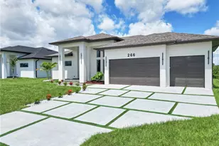 264 W Pine Valley Ln, Rotonda West, FL 33947 - Photo 2