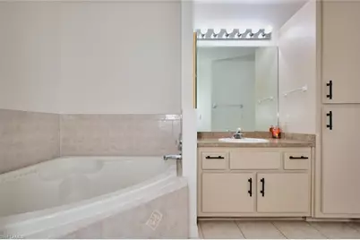 132 SE 19th Ter, Cape Coral, FL 33990 - Photo 24