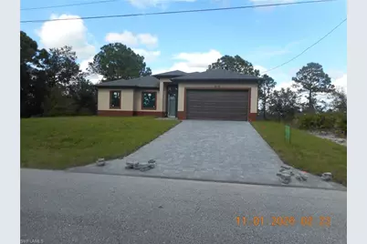 2616 38 St W, Lee, FL 33971 - Photo 2