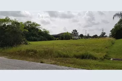 2646 NW 9th St, Cape Coral, FL 33993 - Photo 4