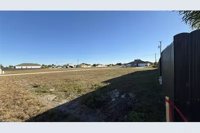 1106 NW 8th Pl, Cape Coral, FL 33993 - Photo 10