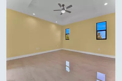 637 Cardinal St E, Lehigh Acres, FL 33974 - Photo 8