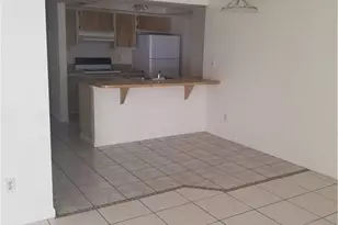 3223 SW Santa Barbara Pl, Cape Coral, FL 33914 - Photo 2