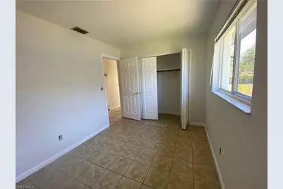 3223 SW Santa Barbara Pl, Cape Coral, FL 33914 - Photo 8