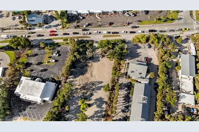 1625 Periwinkle Way, Sanibel, FL 33957 - Photo 14