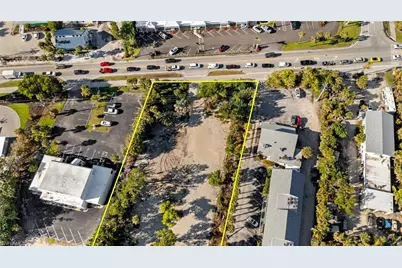 1625 Periwinkle Way, Sanibel, FL 33957 - Photo 4