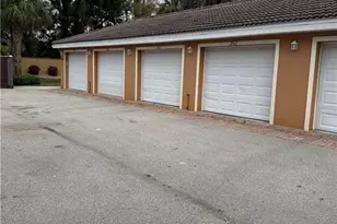 1089 Winding Pines Circle, Cape Coral, FL 33909 - Photo 22