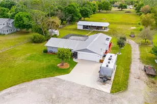 8150 Dosonte Ln, North Fort Myers, FL 33917 - Photo 8