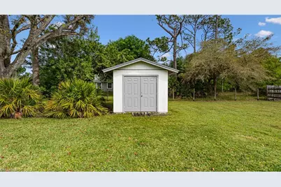 8150 Dosonte Ln, North Fort Myers, FL 33917 - Photo 42