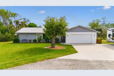 8150 Dosonte Ln, North Fort Myers, FL 33917 - Photo 6