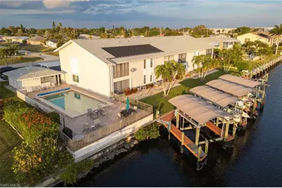 1016 SE 46th St #203, Cape Coral, FL 33904 - Photo 2