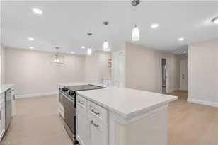 8256 Charter Club Cir, Fort Myers, FL 33919 - Photo 14