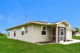 1703 NW 19th St, Cape Coral, FL 33993 - Photo 2