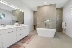 104 NE 6th St, Cape Coral, FL 33909 - Photo 24