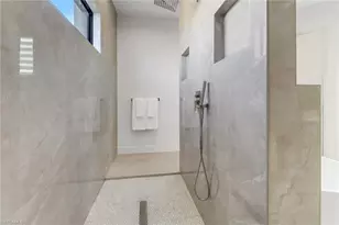 104 NE 6th St, Cape Coral, FL 33909 - Photo 26