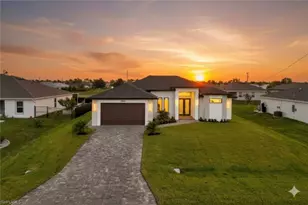 1901 NW 27th St, Cape Coral, FL 33993 - Photo 4