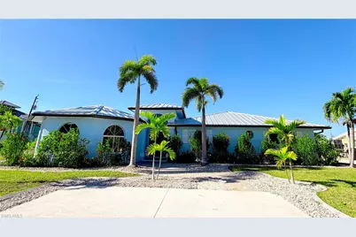 201 Randy Ln, Fort Myers Beach, FL 33931 - Photo 2