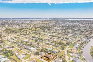 208 SE 43rd Terrace, Cape Coral, FL 33904 - Photo 42