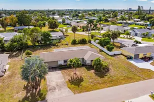 208 SE 43rd Terrace, Cape Coral, FL 33904 - Photo 38