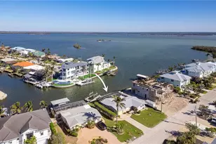 49 Fairview Blvd, Fort Myers Beach, FL 33931 - Photo 20