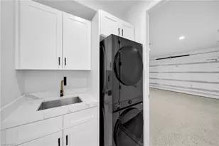 1532 SW 4th Ct, Cape Coral, FL 33991 - Photo 34