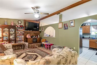 4204 9th St SW, Lehigh Acres, FL 33976 - Photo 2