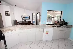 215 SE 1st Pl, Cape Coral, FL 33990 - Photo 4