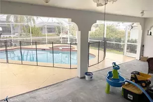 215 SE 1st Pl, Cape Coral, FL 33990 - Photo 22