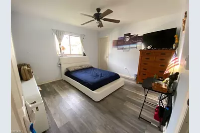 215 SE 1st Pl, Cape Coral, FL 33990 - Photo 16