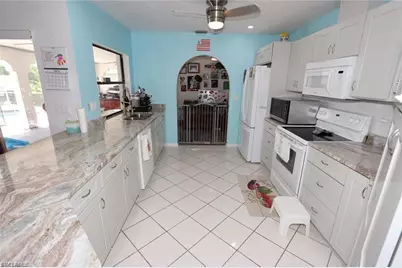 215 SE 1st Pl, Cape Coral, FL 33990 - Photo 6