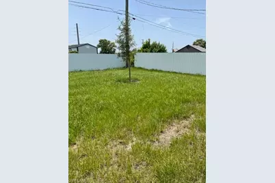 528 NW 7th Ter, Cape Coral, FL 33993 - Photo 14