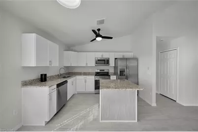 1106 NE 11th Ave, Cape Coral, FL 33909 - Photo 8