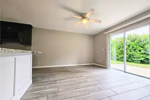 523 SE 24th Ave, Cape Coral, FL 33990 - Photo 10