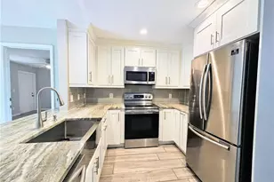 523 SE 24th Ave, Cape Coral, FL 33990 - Photo 2