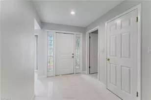 5657 Eichen Cir E, Fort Myers, FL 33919 - Photo 4