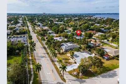 5657 Eichen Cir E, Fort Myers, FL 33919 - Photo 48