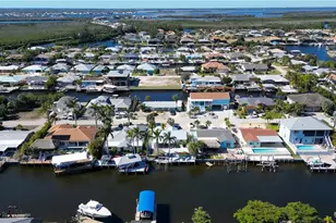 12262 Boat Shell Dr, Matlacha Isles, FL 33991 - Photo 4