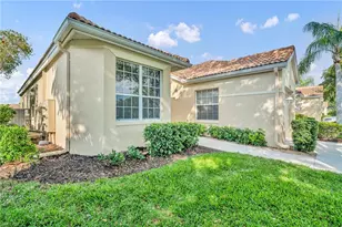 8780 Stockbridge Dr, Fort Myers, FL 33908 - Photo 4