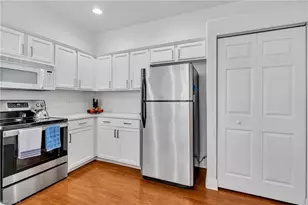 8780 Stockbridge Dr, Fort Myers, FL 33908 - Photo 16
