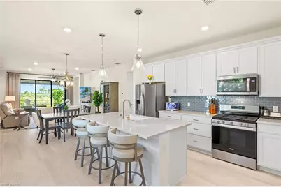 20040 Kingmont Dr, Estero, FL 33928 - Photo 10