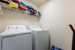 7004 Beaver Cir, Labelle, FL 33935 - Photo 18