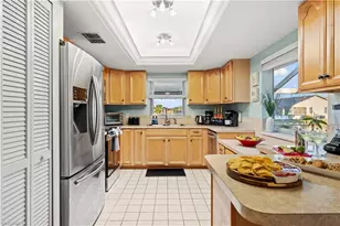 511 SE 18th Ave, Cape Coral, FL 33990 - Photo 10