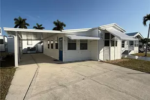 11182 Sunglow Ln, Fort Myers, FL 33908 - Photo 6