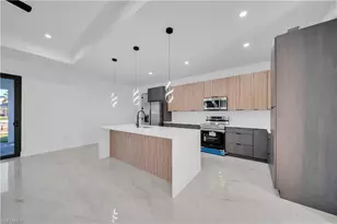 125 NE 5th Terrace, Cape Coral, FL 33909 - Photo 12